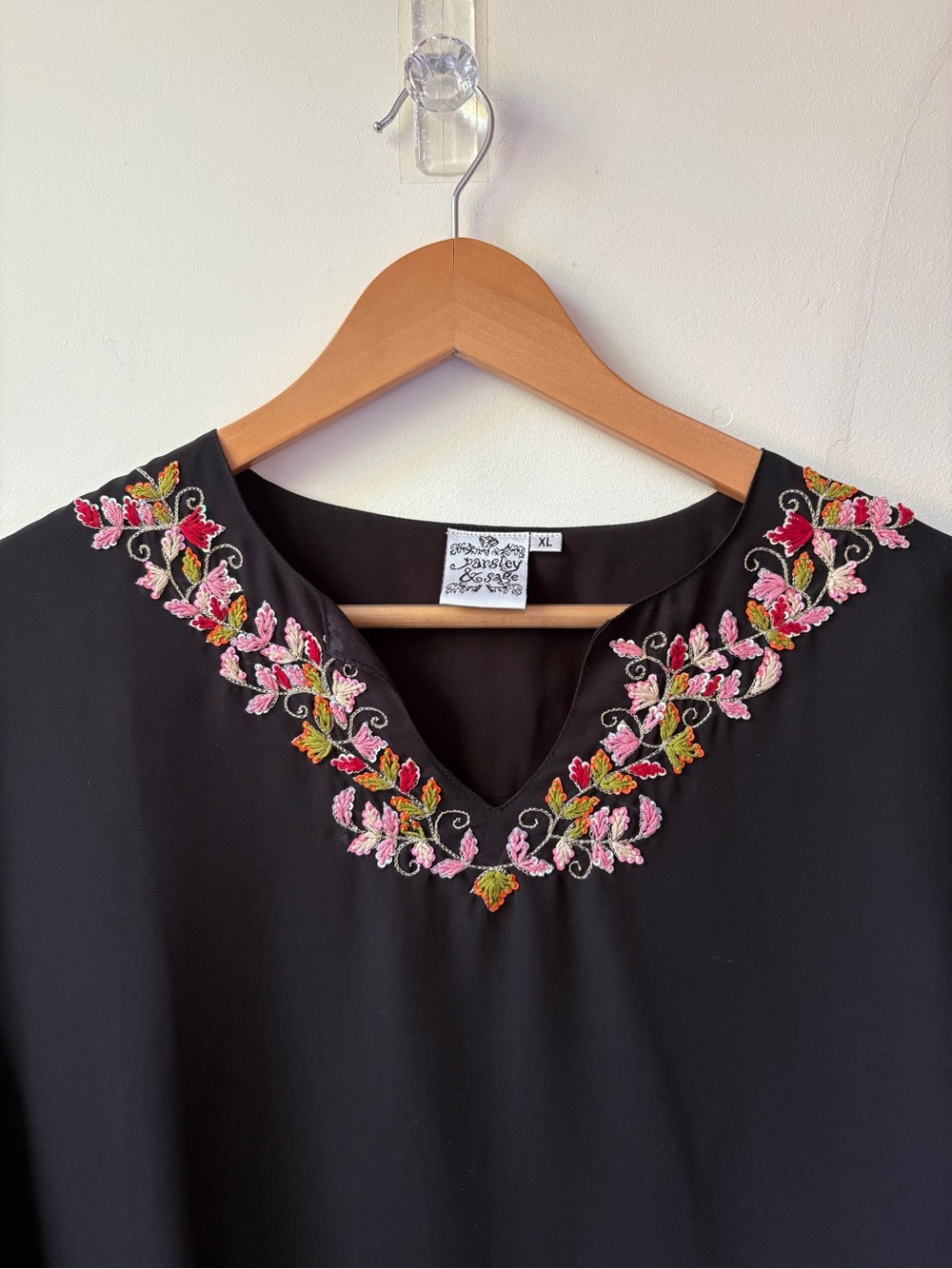 Parsley & Sage Boho Embroidered Top - Picture 5 of 13